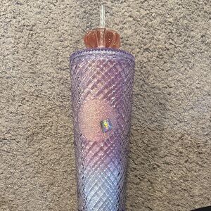 Starbucks rare Taiwanese cup. With unique flower on the straw